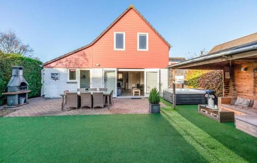 Wemeldinge Casa | Beautiful Home In Wemeldinge With Sauna