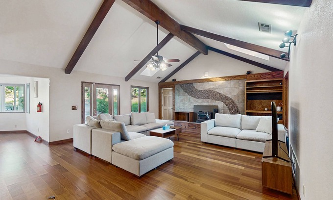 Coarsegold Casa | Beautiful Home on 2 Acres w/Expansive Deck, Wood-Burning Stove & A/C