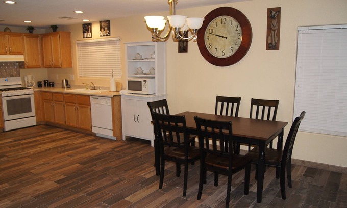 Silverado Ranch Casa | Hermosa casa WIFI TV por cable