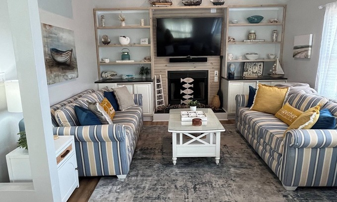 Nags Head Casa | Beautiful Home with a Hot Tub and Community Pool in season
