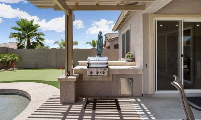 Tierra Del Rio Casa | Beautiful Home with Pool and Putting Green!