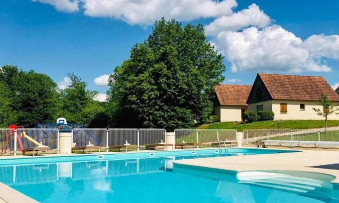 Lacapelle-Marival Casa | Beautiful house on child-friendly holiday park