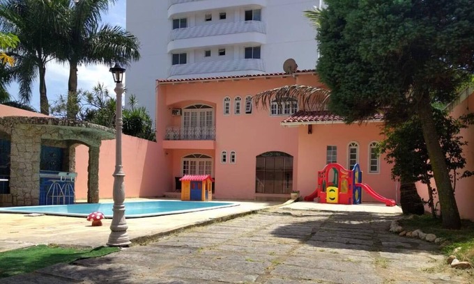 Cabecudas Casa | Beautiful House With Pool Near the Beach