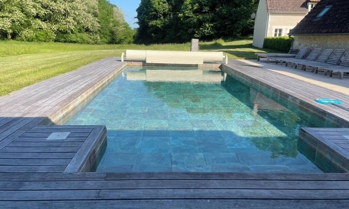 Thesee Casa | Hermosa casa de encanto toda comodidad, piscina en plena naturaleza: Orfeuilles 12 p.