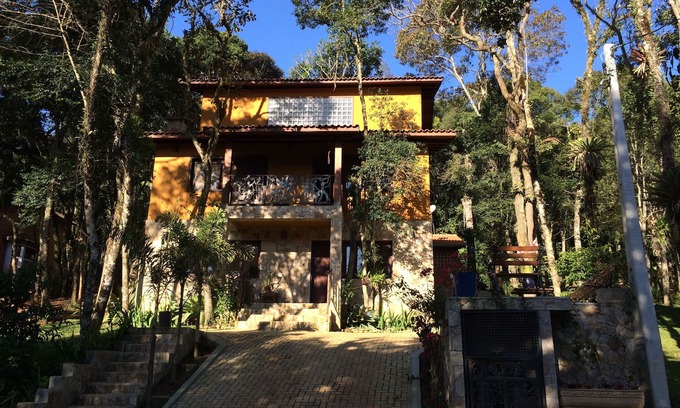 Portao Cabaña | Hermosa casa de 400 m2 de nueva construcción en plena naturaleza, capacidad para 15 personas