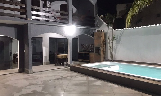 Centro Casa | HERMOSA CASA FRENTE A LA RUA DA PRAIA GRANDE / ARRAIAL DO CABO-RJ