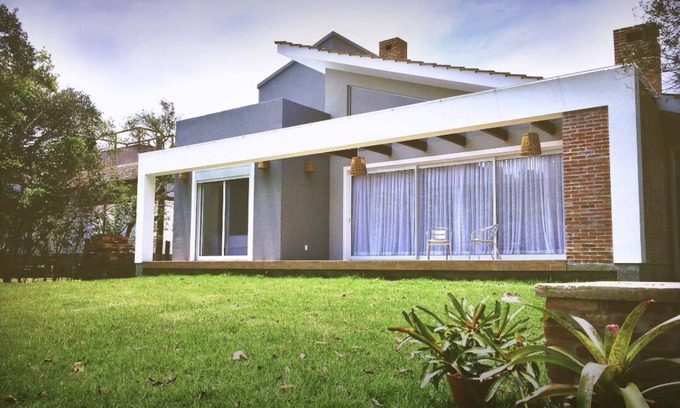 Praia do Rosa Casa | Beautiful House High Standard Closed Condominium Beira da Lagoa