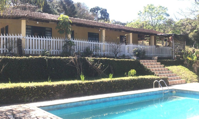 Munhoz Casa | Hermoso lugar hermosa casa frente p / c lago / huerto, huerta y los animales