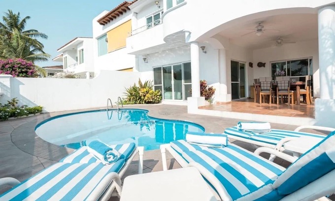Flamingos Casa | Beautiful house in Puerto Vallarta very close to the beach