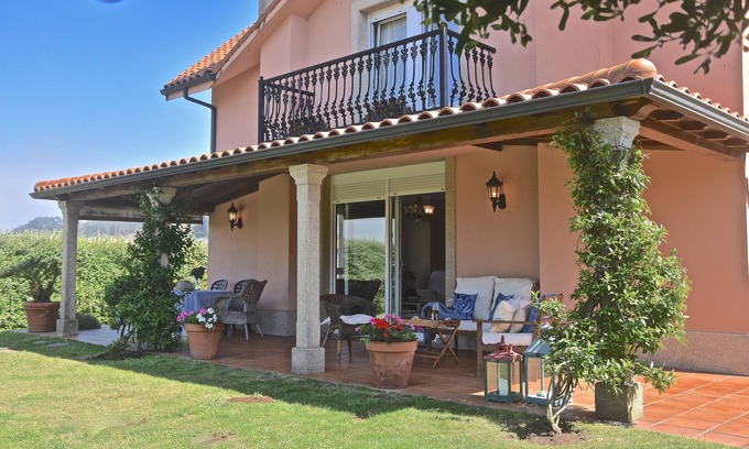 Arnados Casa | Preciosa casa en el paraje natural de la playa de Razo