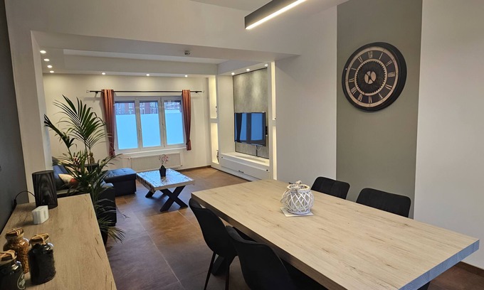 Lens Casa | Beautiful house in the Louvre Bollaert district