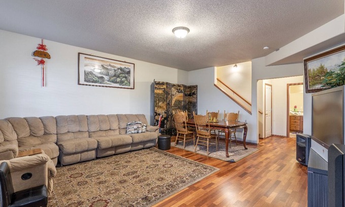 Gresham Casa | Beautiful house near Columbia Gorge