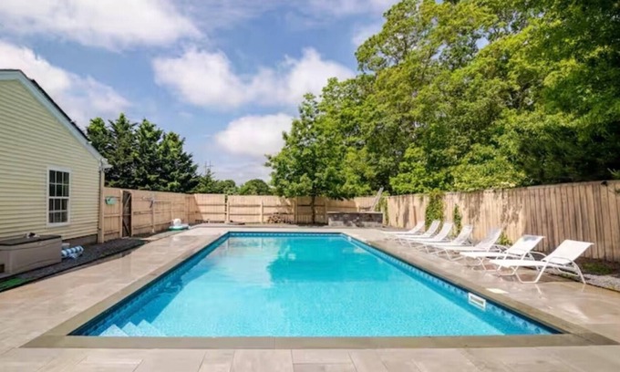 Marstons Mills Casa | Beautiful House on Cape Cod with pool, gym room in beautiful Marston's Mills