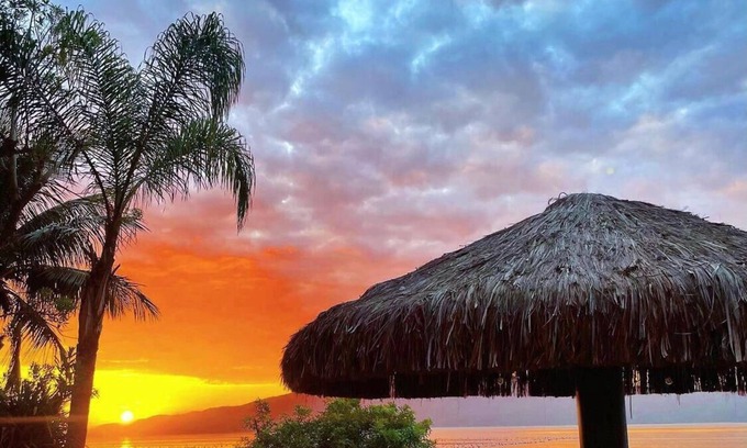 Canto Grande Casa | Beautiful house on the sand for up to 14 people