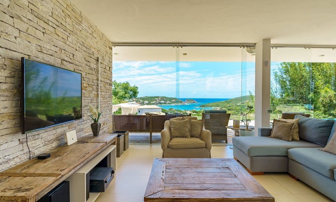 Portal da Ferradura Villa | Hermosa casa con vista a Altos de Búzios - Buz017