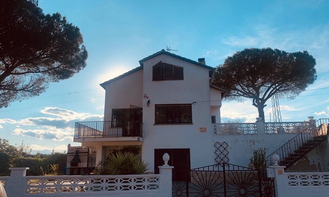 Mas Altaba Casa | Beautiful house with pool in quiet, green surroundings