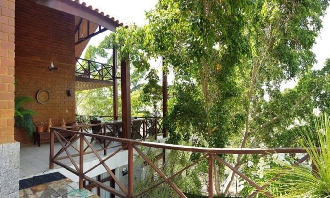 Novo Gravata Casa | LINDA CASA CON VISTA PARA LAS MONTAÑAS EN COMEDOMINIO DE LUJO