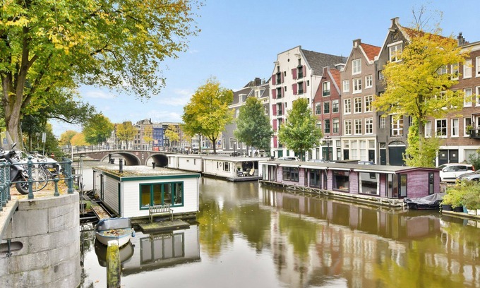 Amsterdam City Centre Alquiler De Eote | Beautiful Houseboat on Canals of Amsterdam City Center