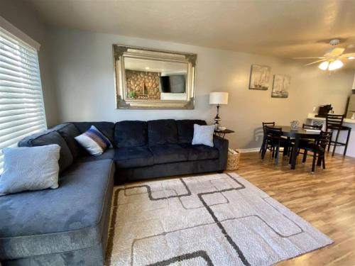 Harbor Village Casa | Beautiful Inn Building Condo 208 Pet friendly