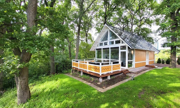 Vasteras Casa | Beautiful lakefront house