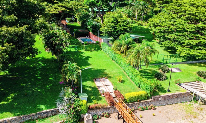 Coatepeque Casa | Beautiful Lakefront House in Lago Coatepeque!