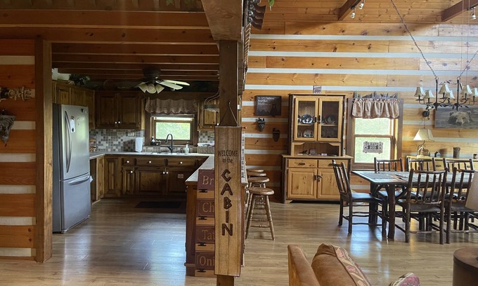 Sevierville Cabina | Beautiful Large Cabin-Minutes to Pigeon Forge & Gatlinburg
