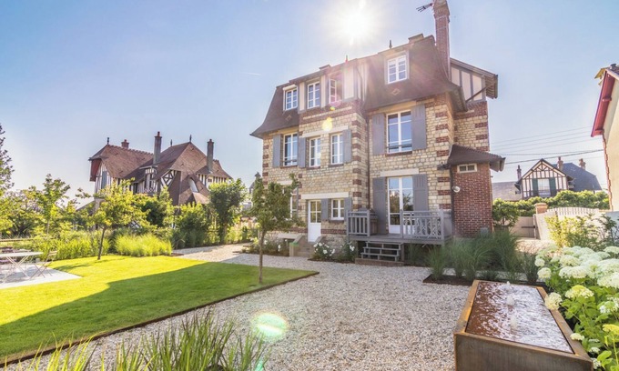 Villers-sur-Mer Villa | Villa histórica con jardín paisajístico cerca de Deauville
