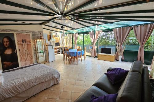 Meulan-en-Yvelines Apartamento | Beautiful loft for 4 with large terrace