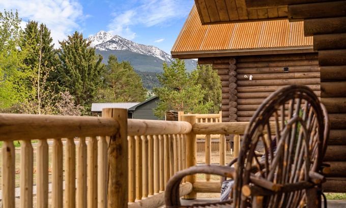Livingston Cabina | Beautiful Log Cabin Near Fishing Access To Yellowstone