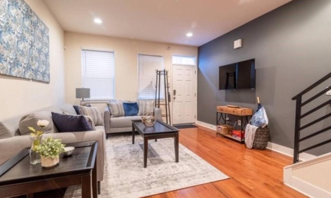 Newbold Cama Y Desayuno | Beautiful Lux 4 Bedroom*Near PENN/CHOP*Roof Deck