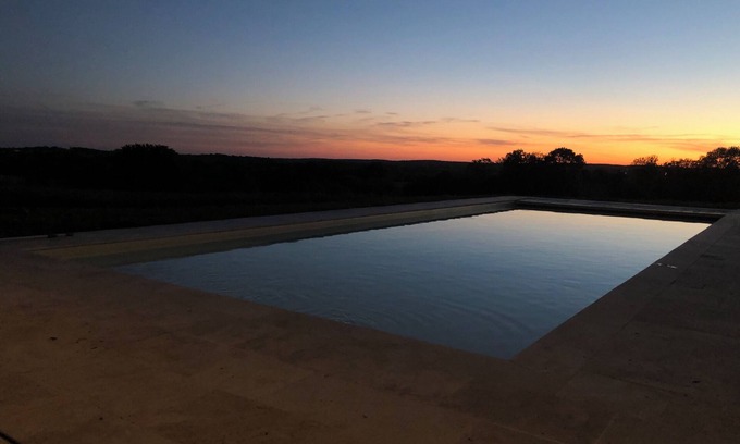 Puylagarde Otro | Hermoso, granja de lujo con magníficas vistas de la campiña francesa.