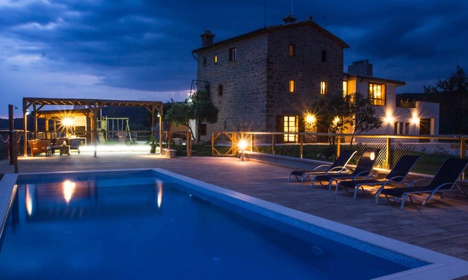 Biosca Cabaña | Preciosa casa rural de lujo en el corazón de Cataluña para 22 personas