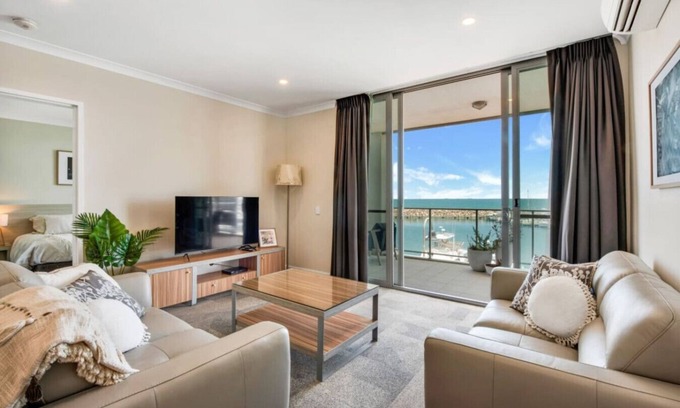 Geraldton Apartamento | Beautiful Marina View Apartment