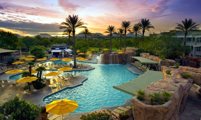 Kierland Condominio | Beautiful Marriott Resort Villa in Phoenix - Sleeps 8 - Family Friendly!