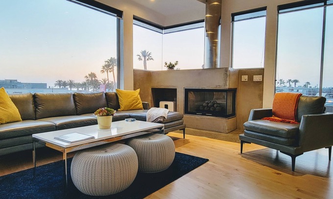 Hermosa Beach Casa | Beautiful Modern Home a Block from the Beach