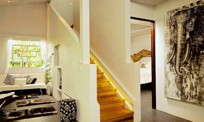 Pavones Casa | HERMOSO MODERNO! A pie de playa, mesa de billar, grandes camas, capacidad para 6 personas en camas 9total