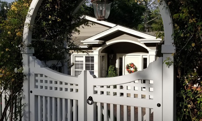 Monterey Casa | Hermosa Monterey Bay Home, 2HAB, 2BA