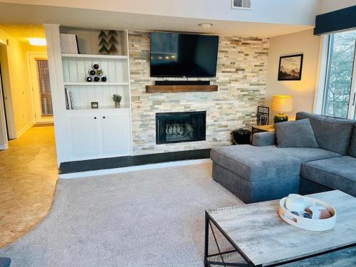 Wintergreen Apartamento | Beautiful Mountain Getaway - Walk to Everything!