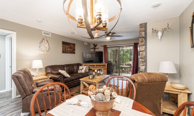 Mount Ida Condominio | Beautiful Mountain Harbor Lake Ouachita Condo Remodel 2023 Dining Fishing Spa