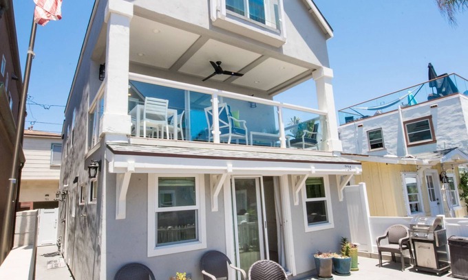 Mission Beach Casa | Nueva casa de North Mission Beach, pasos del océano y la bahía, excelente ubicación
