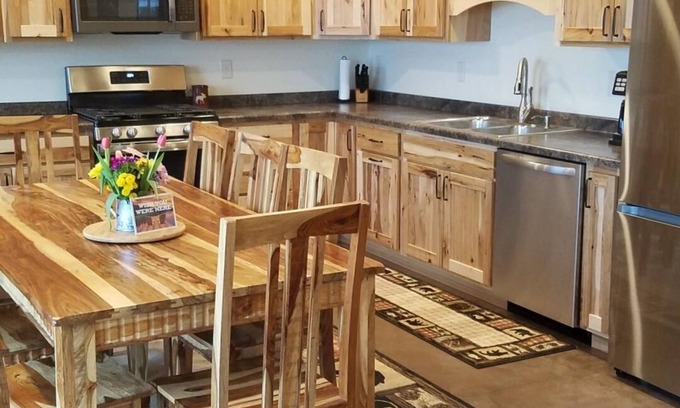 Cass County Complejo | Beautiful New Lakefront Northwoods Cabin