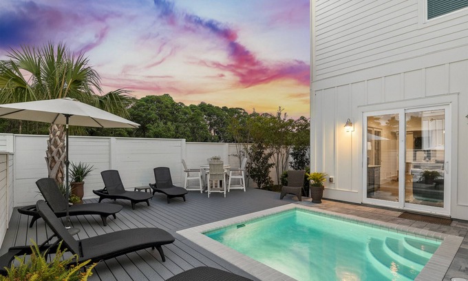 Santa Rosa Beach Casa | Beautiful New Home-Private Pool-Very Close to Beach Access and Village!