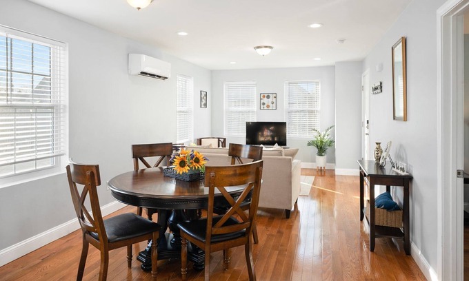 South Providence Apartamento | Beautiful newly built 3bed/2bath