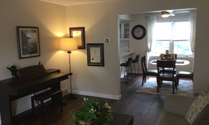 Sarnia Casa | Beautiful North End Executive Retreat
