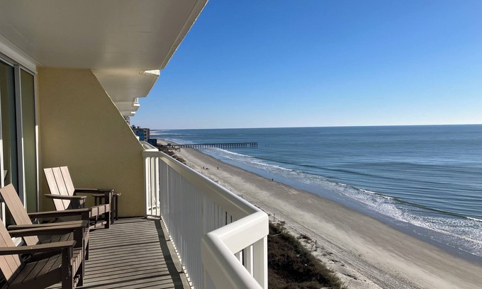 North Myrtle Beach Condominio | Propio condominio frente al mar de Decorater en Cherry Grove Beach - 3 habitaciones, 3 baños