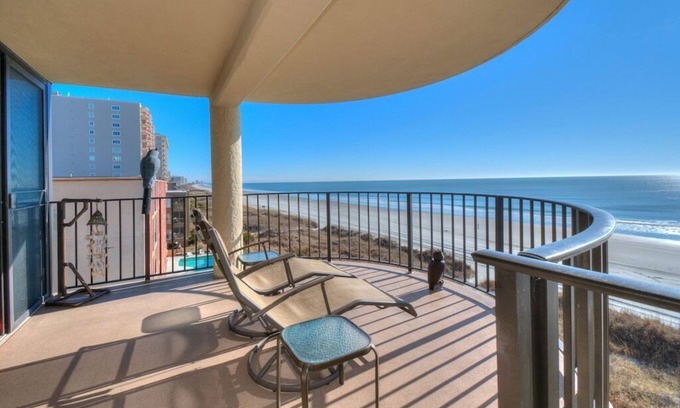 Crescent Beach Condominio | Hermoso condominio frente al mar de 3 habitaciones