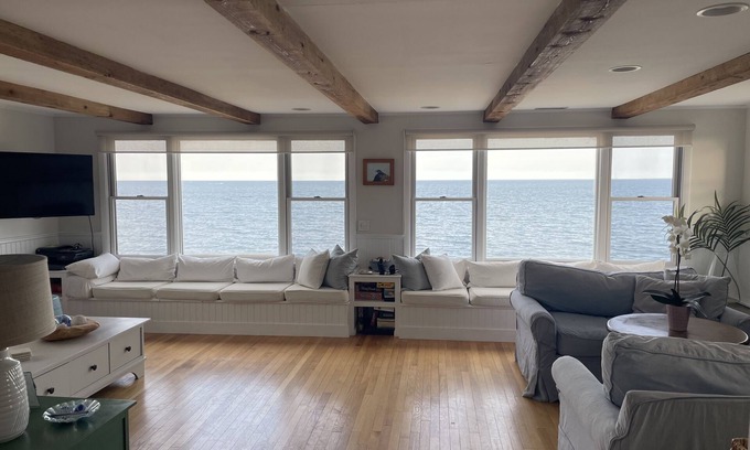 Brant Rock Casa | Beautiful Ocean Beachfront 3 Bedroom Home