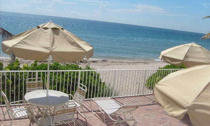 Barrier Island Condominio | Beautiful oceanfront condo on Galt Mile in Fort Lauderdale