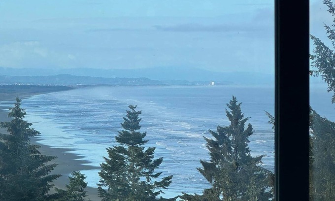 Westhaven-Moonstone Apartamento | Beautiful Ocean View Apartment by Moonstone Beach