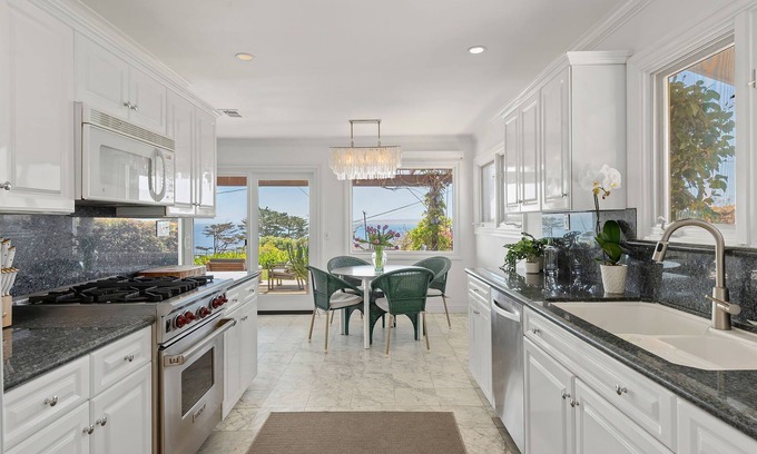 Summerland Casa | Beautiful Ocean Views & great location!